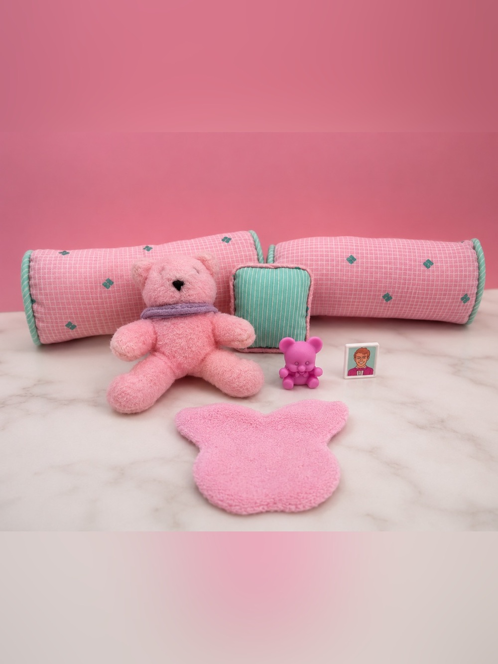 Vintage Barbie Doll Accessories Lot –‎ Teddy Bear, Pillows & Mini Figures (Pink)